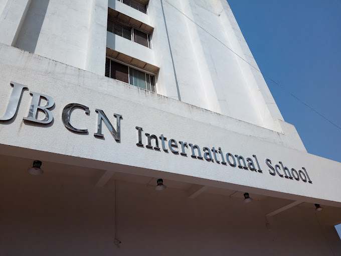 JBCN International School