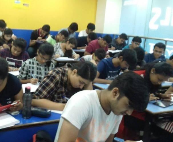 Mahesh Tutorials  Dombivli